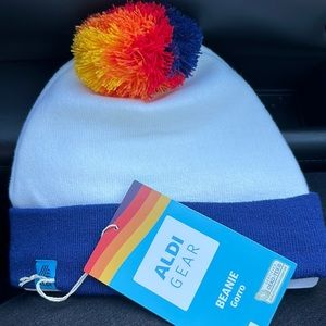Aldi Gear Pom Pom Beanie